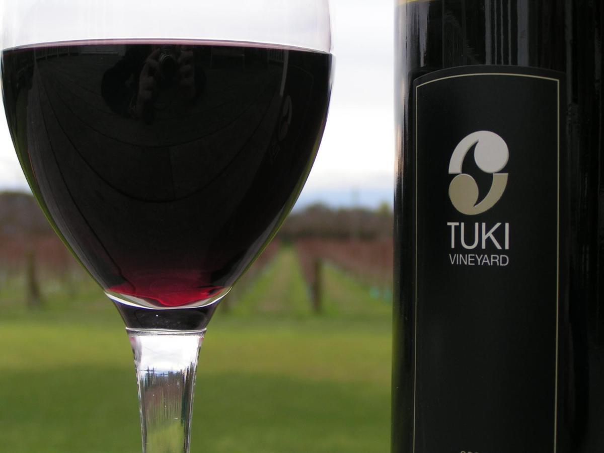 Tuki Vineyard Cottage Havelock North Ngoại thất bức ảnh